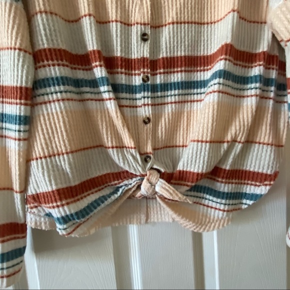 Urban Outfitters JoJo Waffle Knit Thermal  Top - Picture 5 of 6